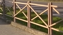 recinzione in PVC con traverse a croce